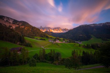 Chiesa di Santa Maddalena church, Kirche St. Magdalena, in Val di Funes valley of Dolomites, Dolomiti mountain, Santa Magdalena Alta, South Tyrol, Italy