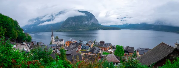 Naturskön Panoramautsikt Över Den Berömda Staden Hallstatt Vid Sjön Hallstattersee — Stockfoto
