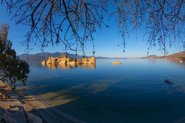 Lago Bafa Luogo Tranquillo Circondato Villaggi Tradizionali Come Kapkr Pieno — Foto Stock