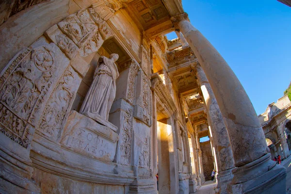 Celsus Könyvtára Ephesusban Törökországban Ősi Ephesus Tartalmazza Legnagyobb Gyűjteménye Római — Stock Fotó