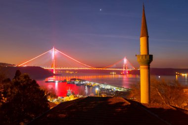 Yavuz Sultan Selim Köprüsü gece teşhirciliği