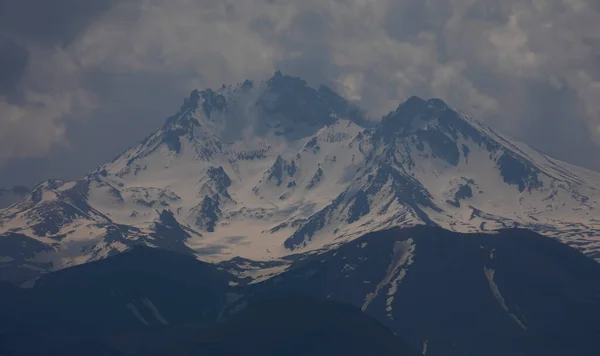 Erciyes Όρος Ύψος 864 Μέτρα Είναι Ψηλότερο Βουνό Της Καππαδοκίας — Φωτογραφία Αρχείου