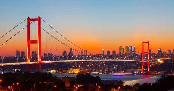 Günbatımında Stanbul Boğazı Nın Muhteşem Panoramik Manzarası Stanbul Boğaz Köprüsü — Stok fotoğraf
