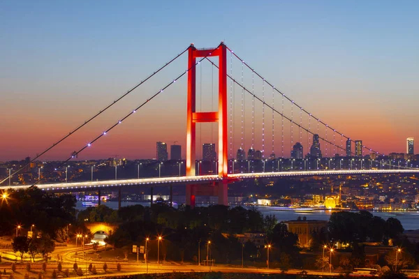 Geweldig Panoramisch Uitzicht Istanbul Bosporus Bij Zonsondergang Bosporusbrug Istanbul Juli — Stockfoto