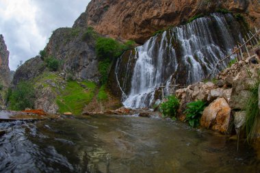 Kayseri, Türkiye 'de Kapuzbasi şelalesi.