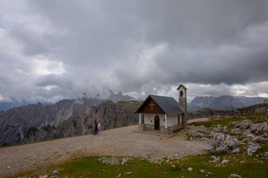  Dolomites, İtalya 'daki Tre Cime parkındaki dağlar. İtalyan Alpleri