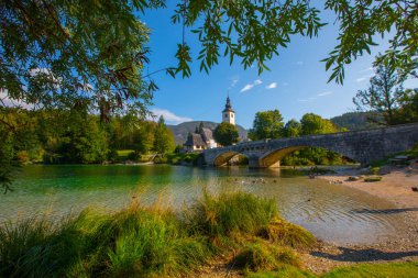 Kilise St John the Baptist, Bohinj Gölü, Triglav Ulusal Parkı, Julian Alps, Slovenya