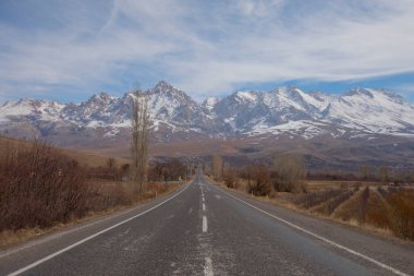 Türkiye 'de Aladaglar Demirkazik Dağları