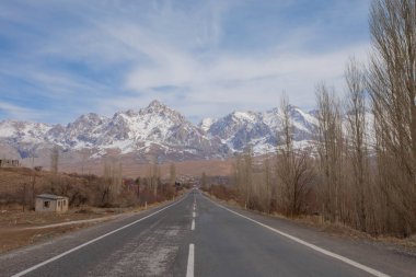 Türkiye 'de Aladaglar Demirkazik Dağları