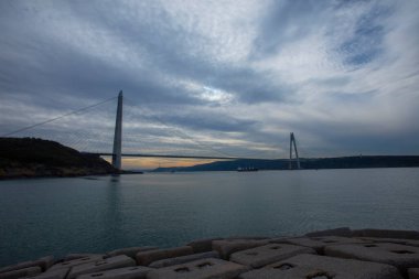 Yavuz Sultan Selim Köprüsü, İstanbul, Türkiye. 3. Boğaz Köprüsü ve Kuzey Marmara Otoyolu.