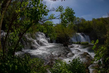 Martin Brod 'un Şelaleleri Una Ulusal Parkı, Bosna-Hersek' te