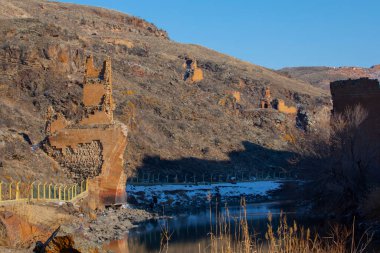 Ani Harabeleri, Ani Türkiye 'nin Kars ilinde yer alan harabe ve ıssız bir ortaçağ Ermeni kenti.