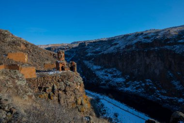 Ani Harabeleri, Ani Türkiye 'nin Kars ilinde yer alan harabe ve ıssız bir ortaçağ Ermeni kenti.
