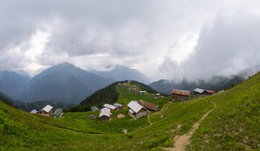Pokut Platosu Rize Camlihemsin, Pokut Platosu Karadeniz ve Türkiye. Rize, Türkiye.