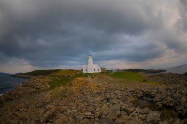 Inceburun 'daki deniz feneri. Sinop, Türkiye. İnceburun, Türkiye 'nin en kuzey noktasıdır..