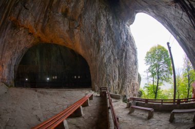 nalti Cave in Sinop, Turkey. nalt Magarasi is one of the most popular places to visit in Sinop.