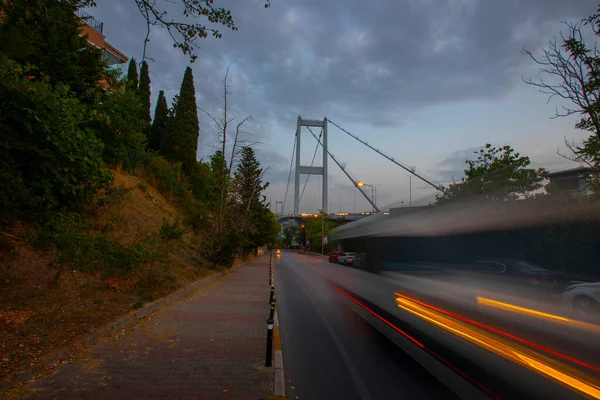 Resumen Primera Persona Del Tráfico Nocturno Puente Del Bósforo Estambul — Foto de Stock