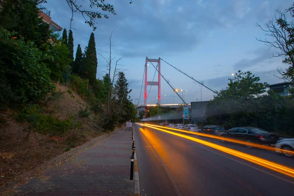 Resumen Primera Persona Del Tráfico Nocturno Puente Del Bósforo Estambul — Foto de Stock