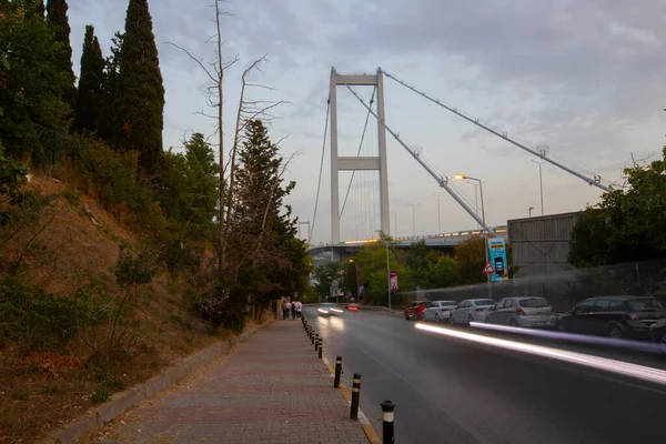Абстрактний Внутрішній Вигляд Нічного Руху Босфорському Мості Стамбулі Єднує Два — стокове фото