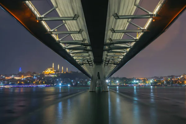 View Hali Metro Bridge Connecting Azapkap Beyolu Unkapan Fatih Halic — Stock Photo, Image