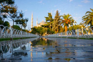 Akşam Saatlerinde Sultanahmet Camii, İstanbul, Türkiye