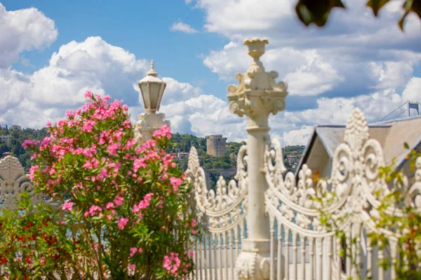 stock image Bosphorus Mansions, Kucuksu Kasri, Anadolu Hisari