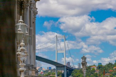  İstanbul 'daki Beylerbeyi Sarayı bahçe manzarası