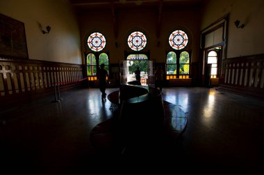 Bir zamanlar Doğu Ekspresi 'nin son durağı olan Sirkeci tren istasyonunu inşa eden Türk Demiryolları, İstanbul, Türkiye.