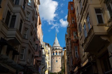 İstanbul Galata Köprüsü manzaralı.