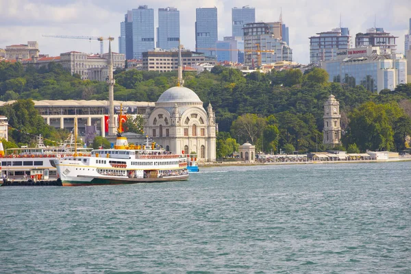 stock image Istanbul view over the Galata Bridge.