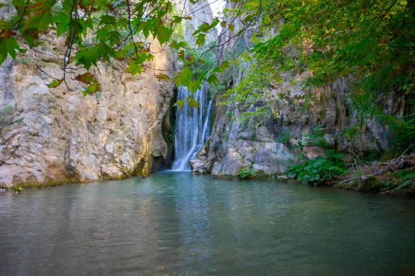 ヤルヒサール滝は トルコのブルサに位置し 重要な観光地域です — ストック写真