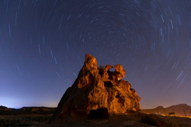 Midas Anıtı, Yazlkaya olarak da bilinir. Antik Phrygian Vadisi 'nde yer almaktadır. Ana tanrıça Kybele 'ye adanmıştır, Phrygian dininin tek tanrısı. M.Ö. 550. Eskisehir, Türkiye.