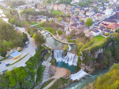 Bosna-Hersek 'in tarihi Jajce kasabası, muhteşem Pliva şelalesiyle ünlü