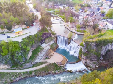 Bosna-Hersek 'in tarihi Jajce kasabası, muhteşem Pliva şelalesiyle ünlü