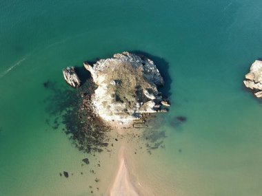 sile 'deki en güzel hangarlardan biri Akakese. Bu körfez mükemmel doğasıyla büyüleyici. İstanbul 'un bu gizli sığınağı temiz havasıyla insanları gençleştiriyor..