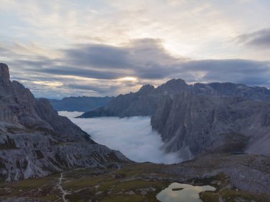 Kuzey İtalya 'da Veneto ve Güney Tyrol arasında yer alan ünlü 