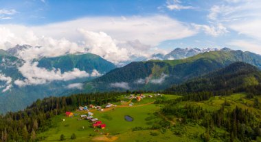 Kackar Dağları Ulusal Parkı, Badara Platosu ve Kackar Dağları manzarası