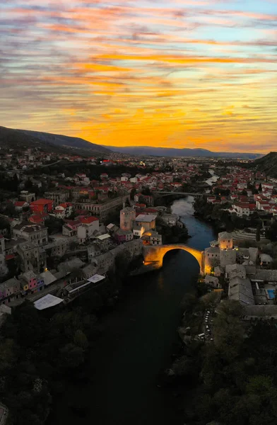 Aerial Mostar Bridge Und Koski Mehmed Pascha Moschee Drohnenblick Auf — Stockfoto