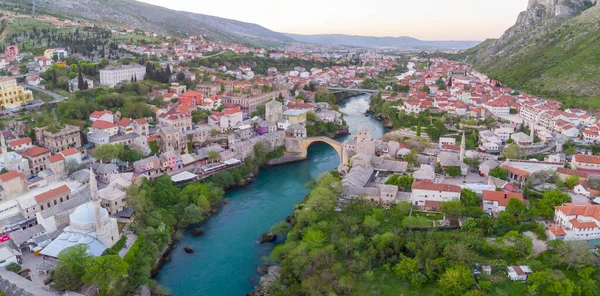 Aerial Mostar Bridge Koski Mehmed Pasha Moskee Drone Uitzicht Historische — Stockfoto