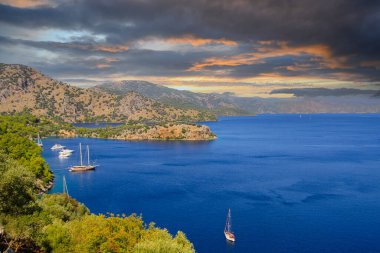 Gemiler Adası (Türkiye 'de Aziz Niklas Adası), bir zamanlar Hıristiyanlığın merkezlerinden biri olan St. Nicholas adasındaki Roma (daha sonra Bizans) yerleşimi ile bilinir.