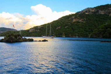 Fethiye Kelebek Vadisi, adanın etrafında yatlar geziyor..
