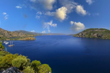 Fethiye Kelebek Vadisi, adanın etrafında yatlar geziyor..