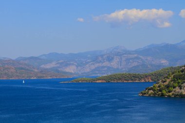 Fethiye Kelebek Vadisi, adanın etrafında yatlar geziyor..