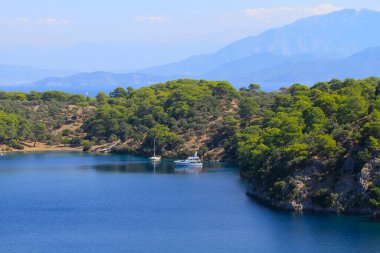 Fethiye Kelebek Vadisi, adanın etrafında yatlar geziyor..