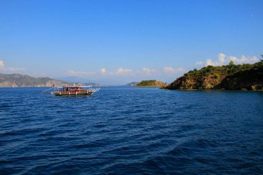 Fethiye Kelebek Vadisi, adanın etrafında yatlar geziyor..
