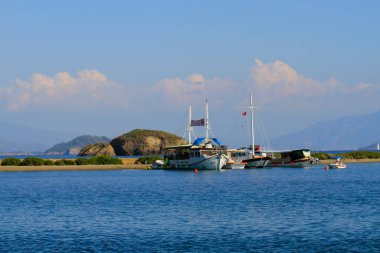 Fethiye Kelebek Vadisi, adanın etrafında yatlar geziyor..