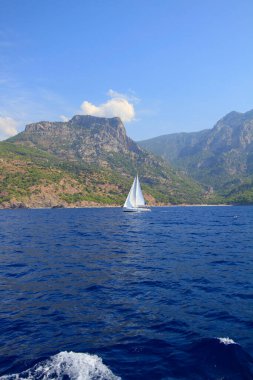 Fethiye Kelebek Vadisi, adanın etrafında yatlar geziyor..