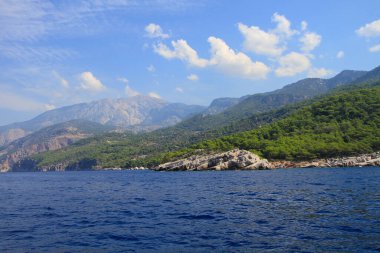 Fethiye Kelebek Vadisi, adanın etrafında yatlar geziyor..