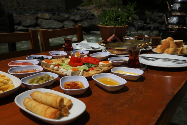 Традиционный Турецкий Завтрак Широким Выбором — стоковое фото