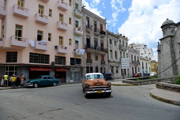 Klassieke Auto Straten Van Cuba — Stockfoto